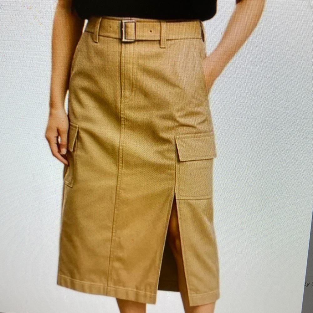 NWT Juicy Couture Cargo Skirt with Belt Nomad Brown, Size 28.